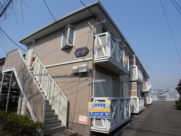 メゾンシンタク 203号室 外観