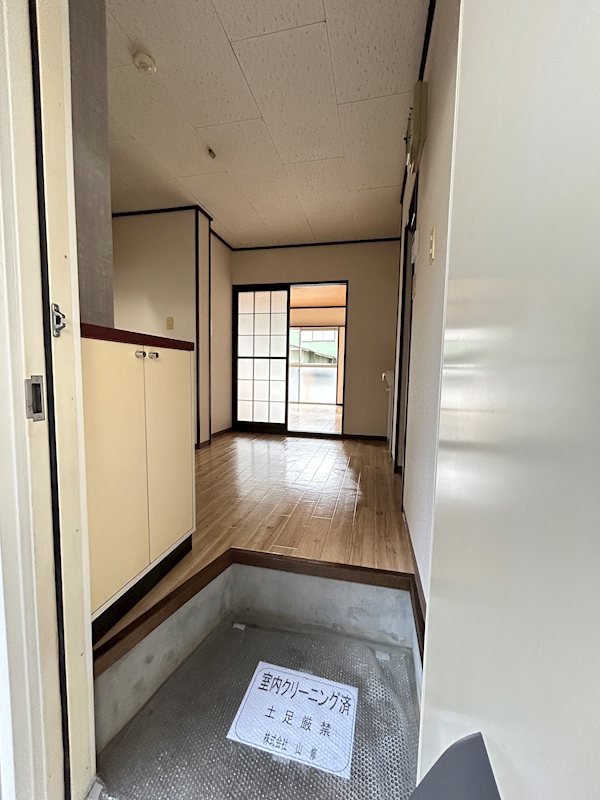 リトルハイム 玄関