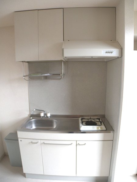 ヴィラガーデニアＢ キッチン