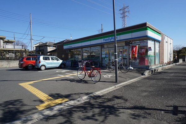 カサ　フォルトゥーナ　 コンビニ