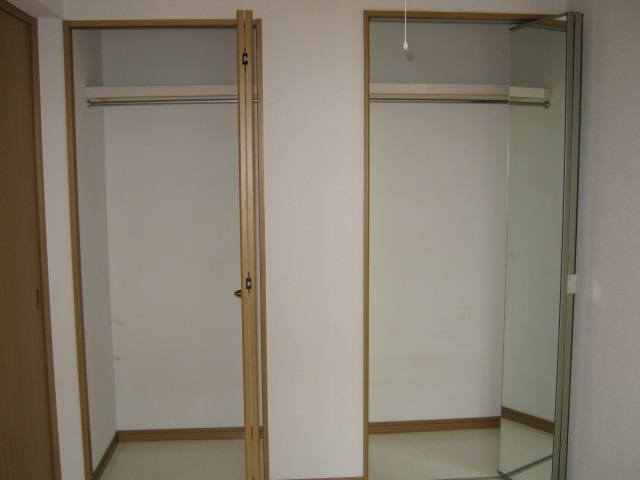 茨城県牛久市上柏田２丁目 収納