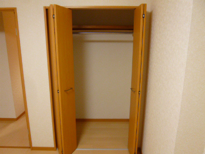茨城県牛久市栄町６丁目 収納