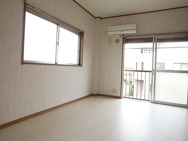 グッティ・ハイツ リビング