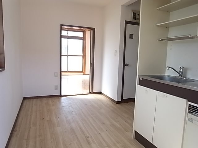 ロイヤルハイツ壱番館Ａ棟 玄関