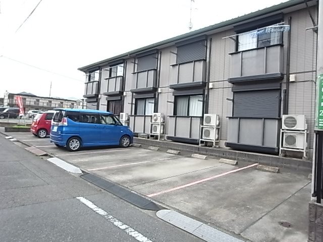 シャイデック 駐車場