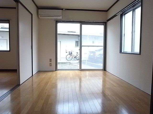 グナーデンハイムA棟 リビング