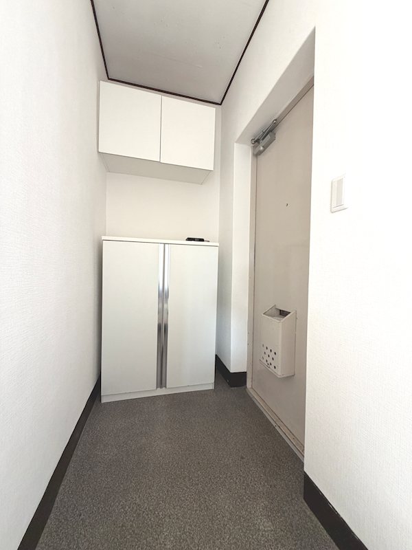 観音ハイツ 玄関