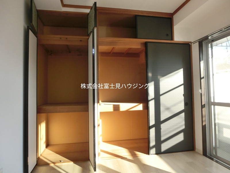 シャトル南台 収納