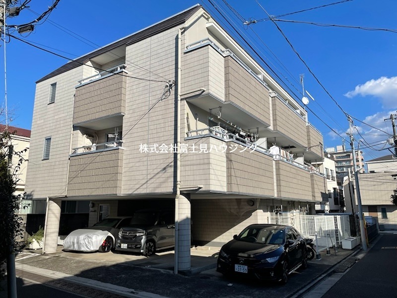 シャトル南台 外観