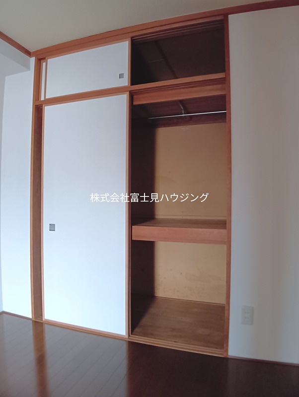 シャトル南台 収納
