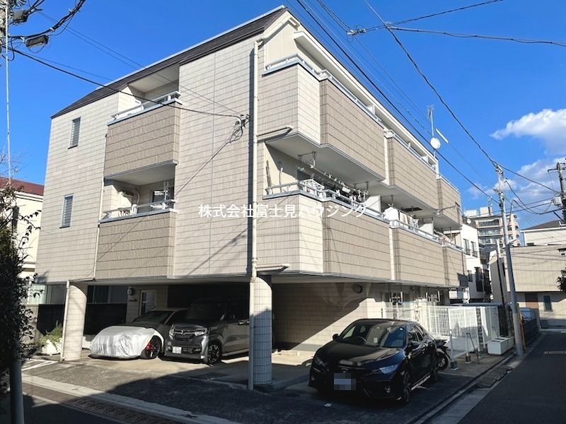 シャトル南台 外観