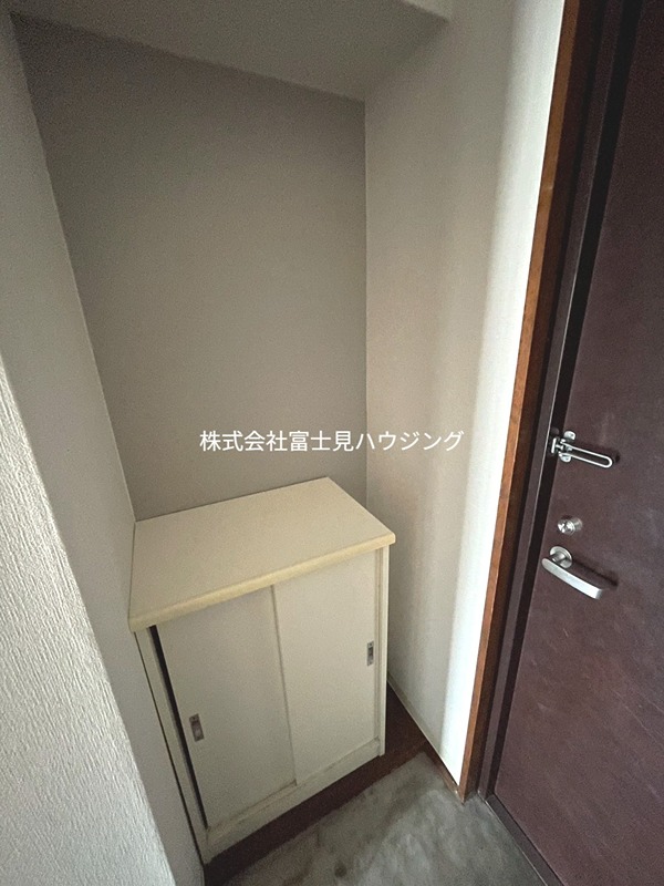 シャトル南台 収納