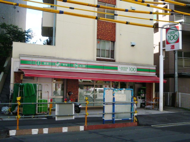 シャトル南台 コンビニ