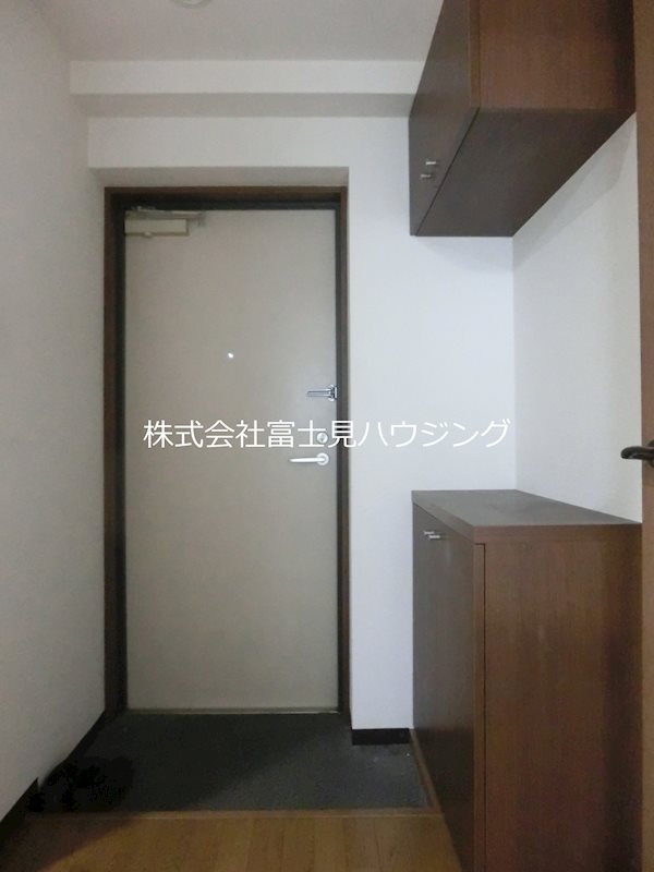 MGプラザ 玄関