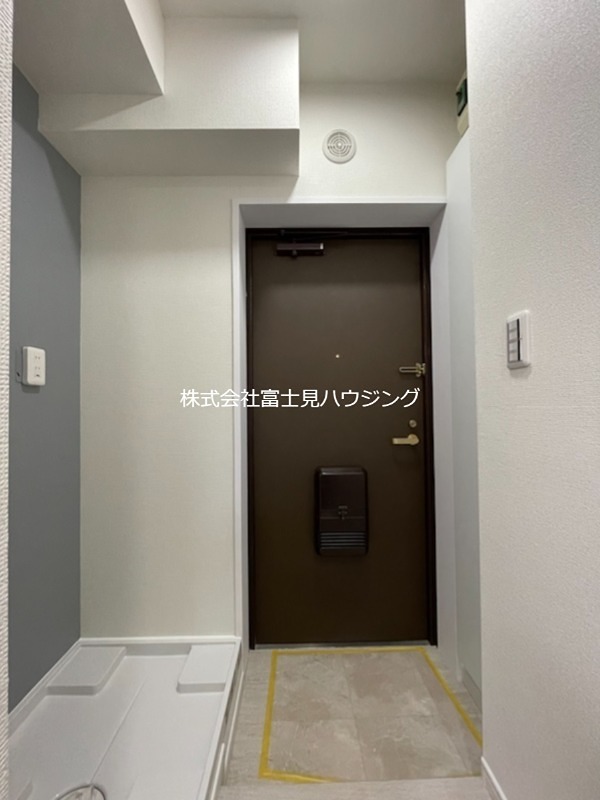 MENE21 玄関
