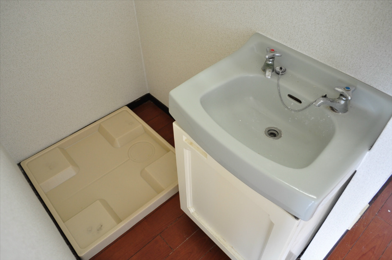 サンシティ新田辺Ｂ 洗面所