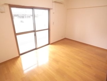アンプルールベトン米一丸 ベッドルーム