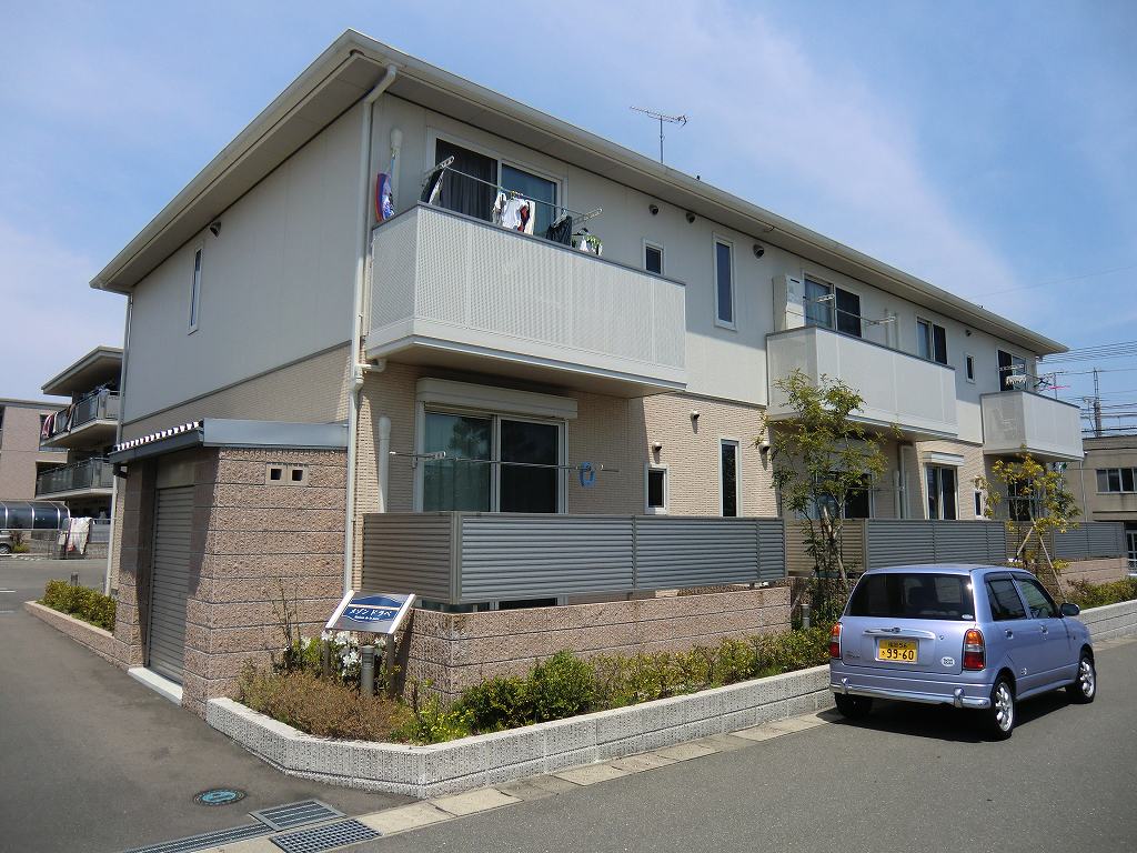 メゾン ド ラペ A棟 外観