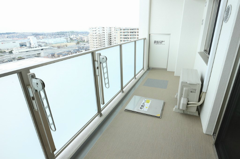 RJRプレシア新宮中央駅前 ベランダ