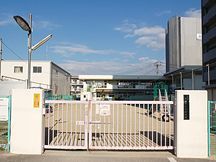 広島県広島市佐伯区五日市駅前３丁目8-11 保育所