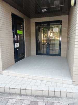 ヴェルソーヤスダ エントランス