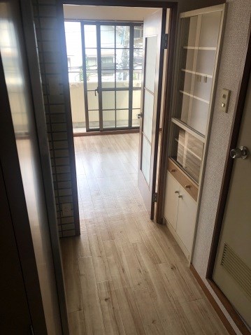 エステート10長束 玄関
