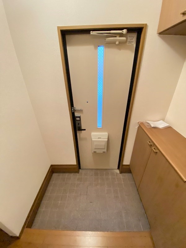 COURT皆賀 玄関