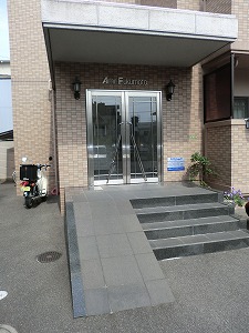 アミール福本 エントランス