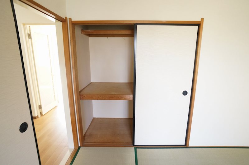 エクセレント滝川 収納