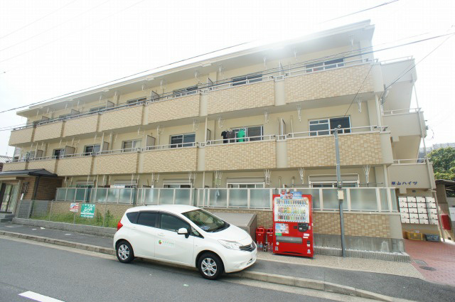 恵解山ハイツ 外観