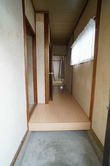 鶏冠井町上古短期貸家 玄関