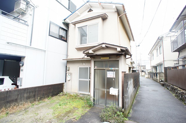鶏冠井町荒内貸家(倉庫利用のみ) 外観