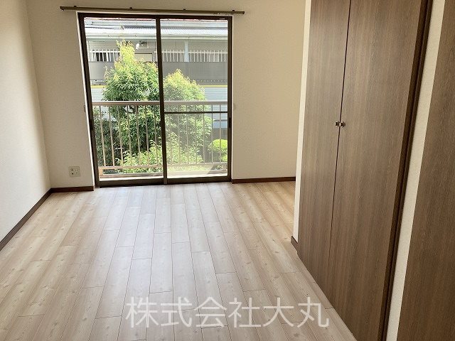 ブルーメ五本木 玄関