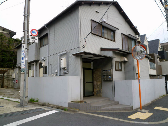 緑荘 202号室 外観