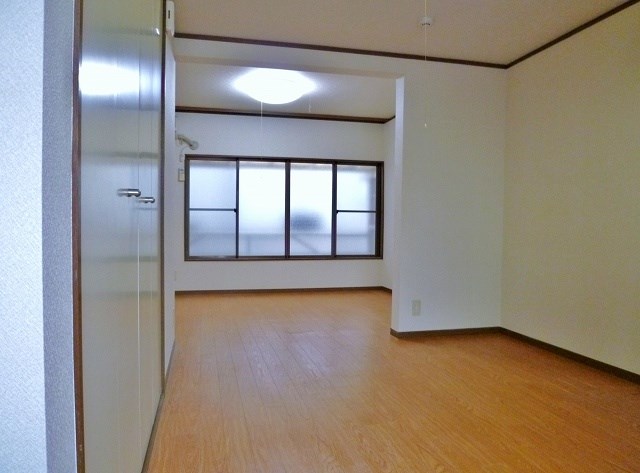 緑荘 玄関