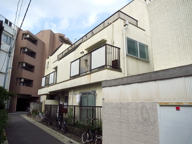 コーポ鷹番 205号室 外観