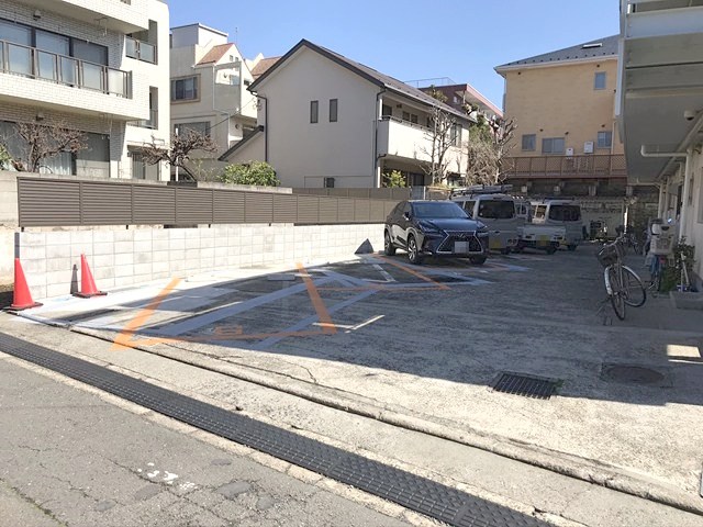 柿の木坂ヴォーンⅡ駐車場 02号室 外観
