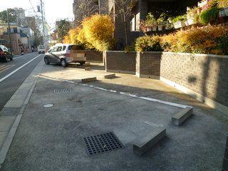 五反山ヒルズ駐車場 01号室 外観