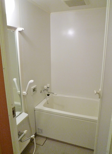 Beat（ﾋﾞｰﾄ) 風呂画像