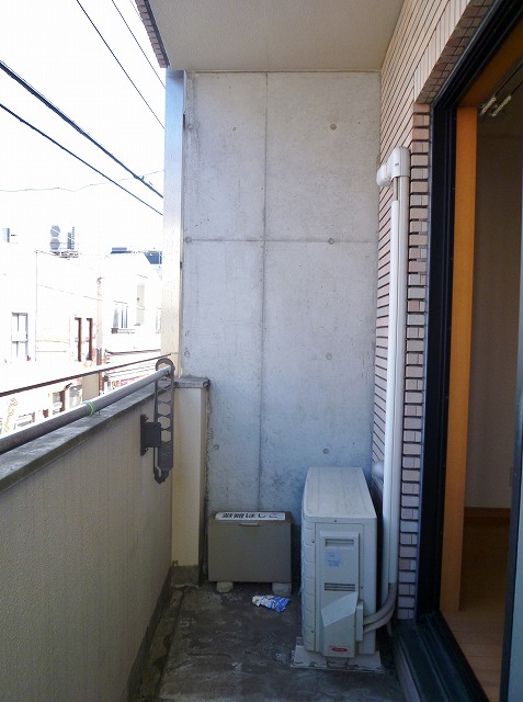 Beat（ﾋﾞｰﾄ) ベランダ