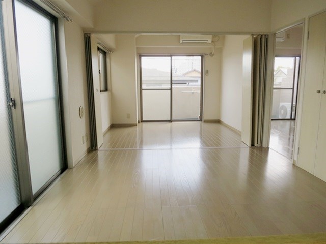シャルム学芸大学 玄関