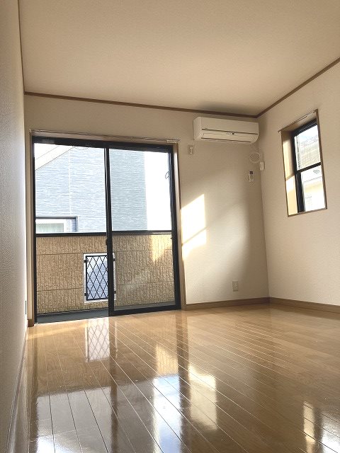 セレーナ五本木 玄関