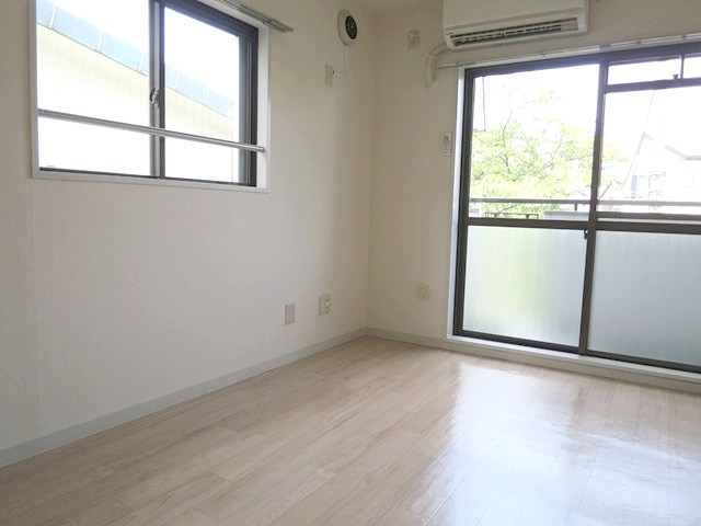 ロータリー祐天寺第１ 玄関