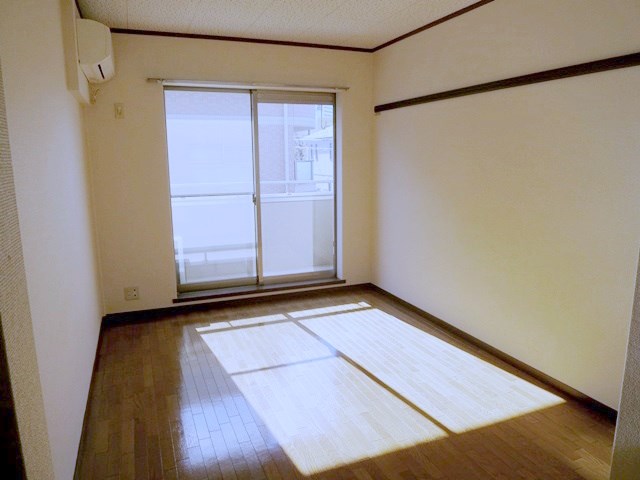 アメニティー鷹番 玄関