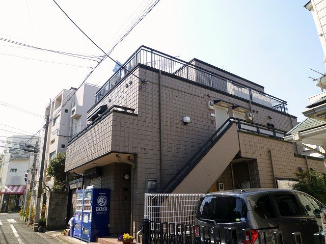 横山方 201号室 外観