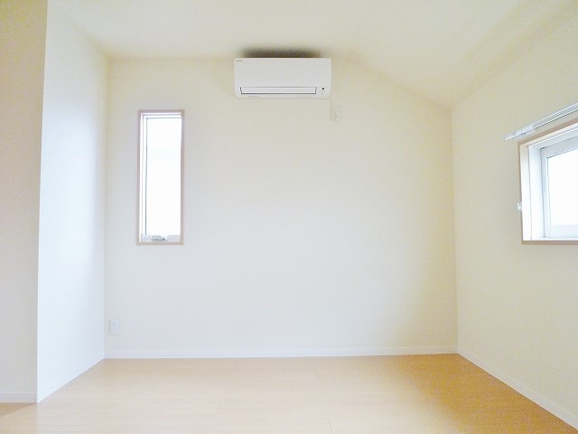 プレミアス鷹番 玄関