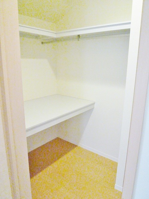 プレミアス鷹番 ベッドルーム