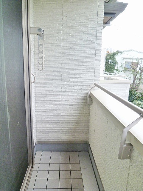 プレミアス鷹番 ベランダ