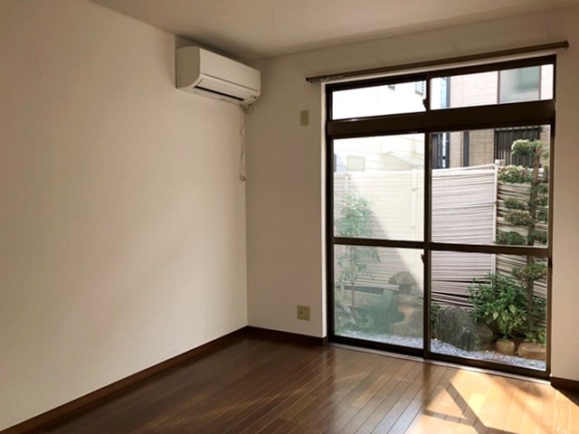 リリィハウス 玄関