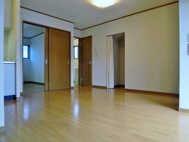下馬フラット 玄関